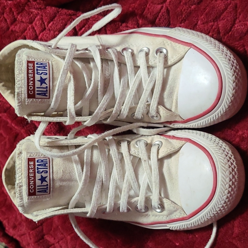 White Converse mid-top size 6